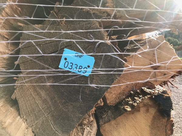 firewood from Weißeiche 50 cm dry on a pallet