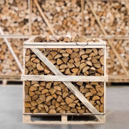Half pallet of kiln-dried split birch firewood 25cm