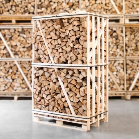pallet of kiln-dried split beech firewood 33cm